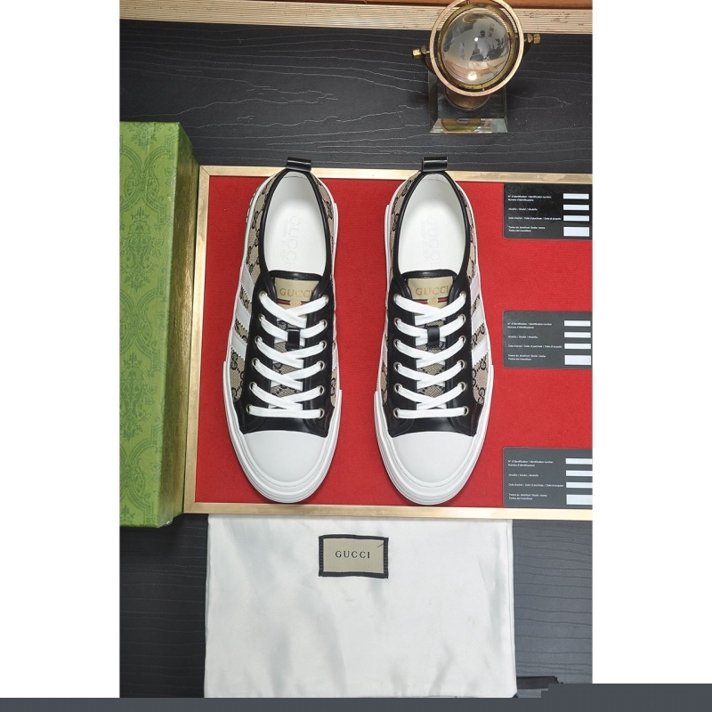 G*u*i casual shoes